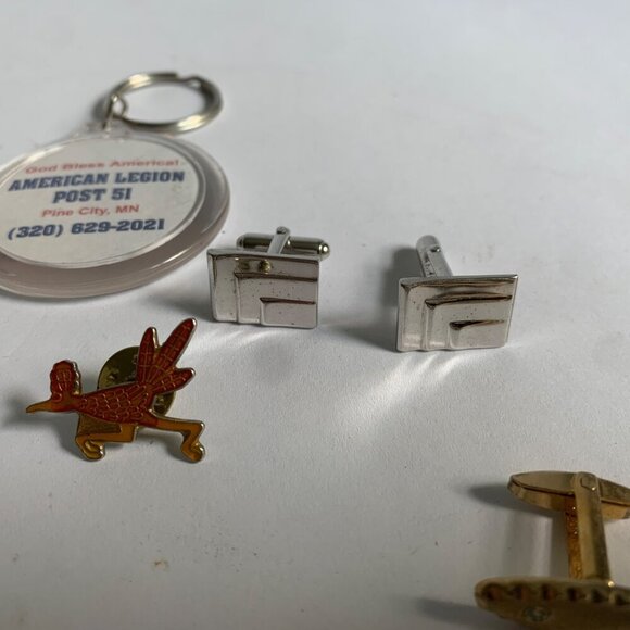 Vintage Men's Cufflinks Pin Tie Tacks Keychain Lot - Picture 6 of 7